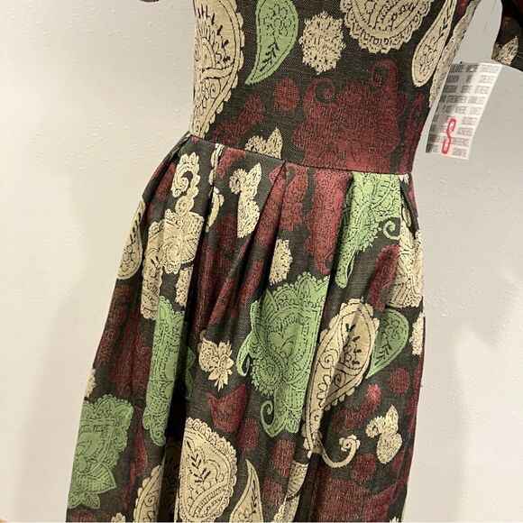 LuLaRoe Paisley print short sleeve Amelia dress size small - Picture 5 of 13